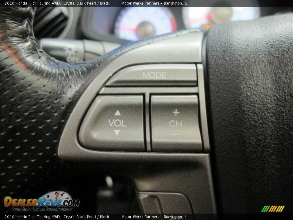2010 Honda Pilot Touring 4WD Crystal Black Pearl / Black Photo #33
