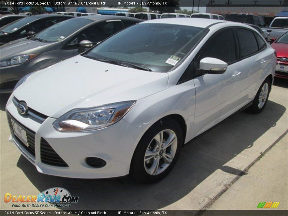 2014 Ford Focus SE Sedan Oxford White / Charcoal Black Photo #3