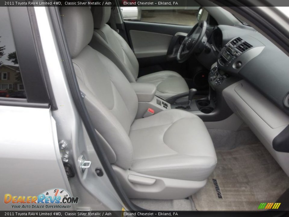 2011 Toyota RAV4 Limited 4WD Classic Silver Metallic / Ash Photo #17