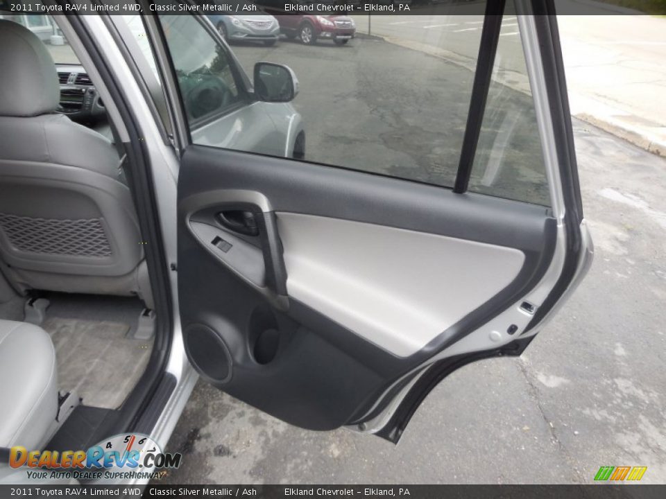 2011 Toyota RAV4 Limited 4WD Classic Silver Metallic / Ash Photo #18