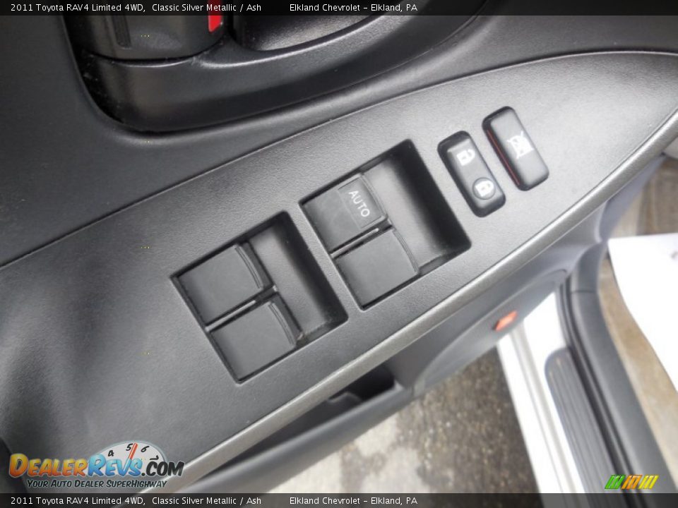 2011 Toyota RAV4 Limited 4WD Classic Silver Metallic / Ash Photo #25