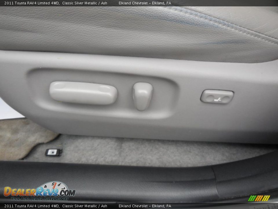 2011 Toyota RAV4 Limited 4WD Classic Silver Metallic / Ash Photo #27