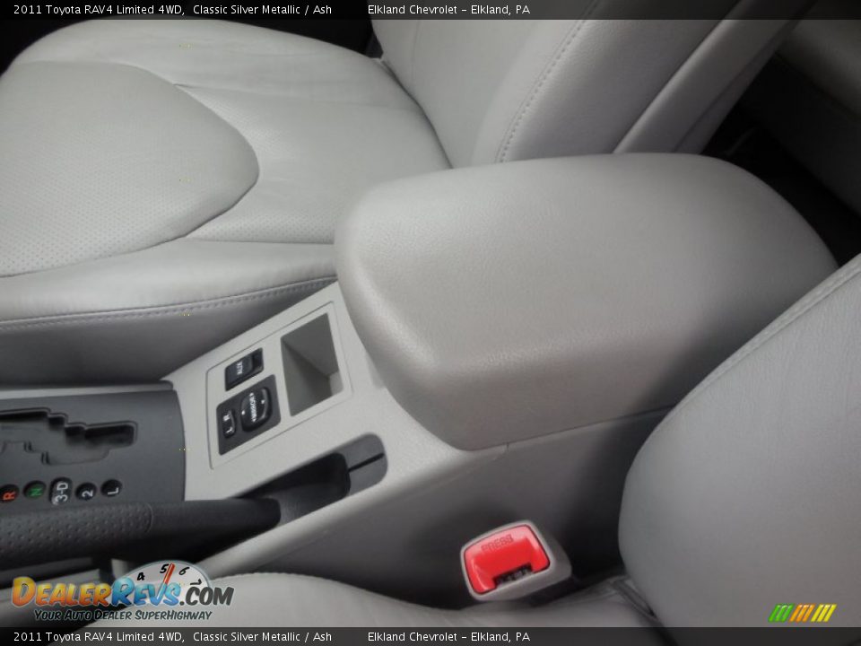2011 Toyota RAV4 Limited 4WD Classic Silver Metallic / Ash Photo #28