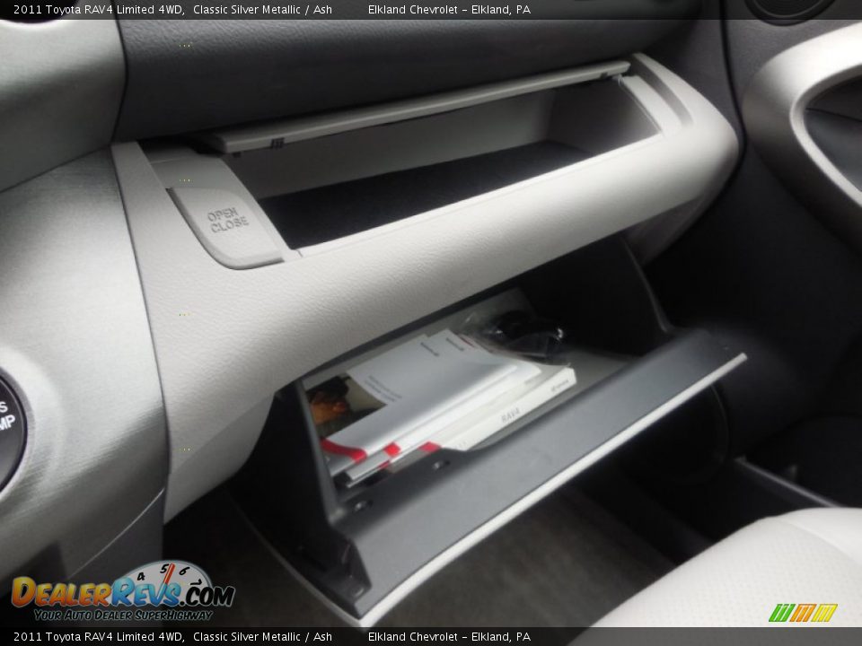 2011 Toyota RAV4 Limited 4WD Classic Silver Metallic / Ash Photo #29