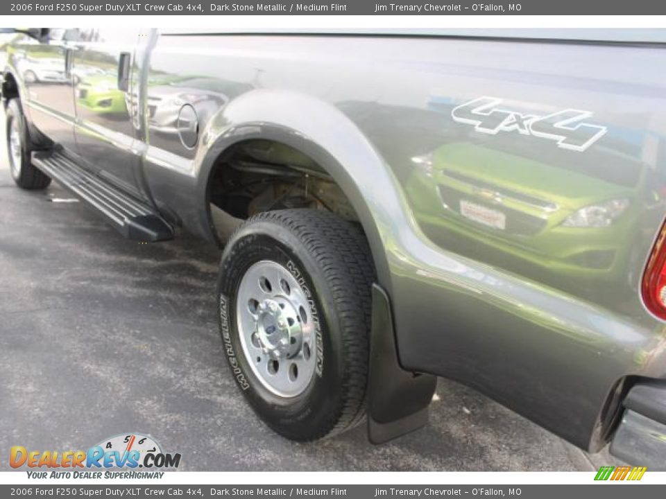 2006 Ford F250 Super Duty XLT Crew Cab 4x4 Dark Stone Metallic / Medium Flint Photo #4