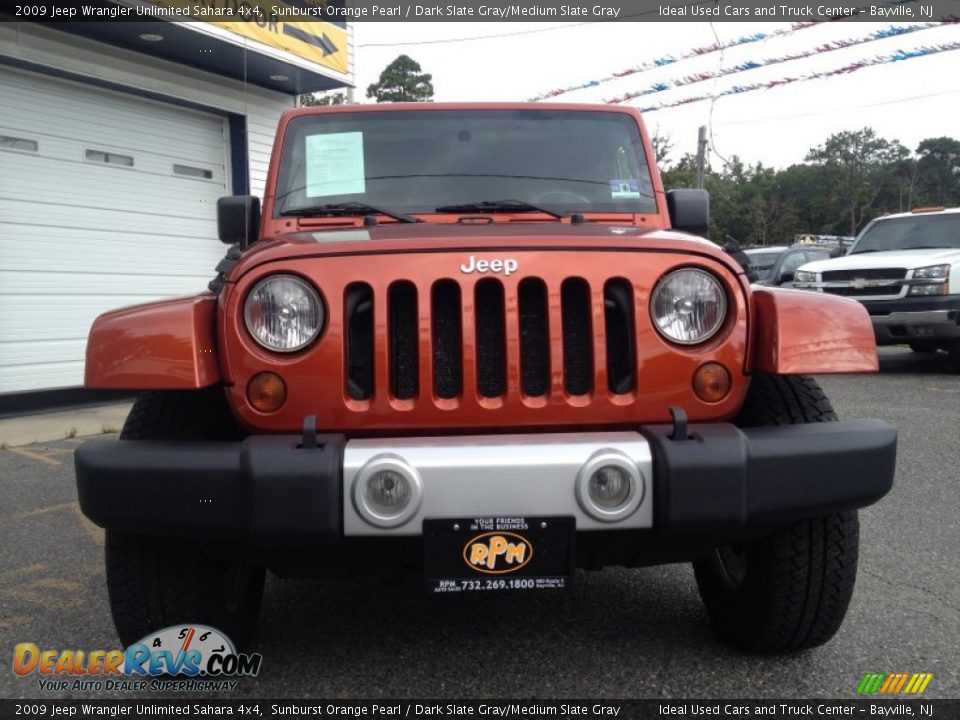 2009 Jeep Wrangler Unlimited Sahara 4x4 Sunburst Orange Pearl / Dark Slate Gray/Medium Slate Gray Photo #4