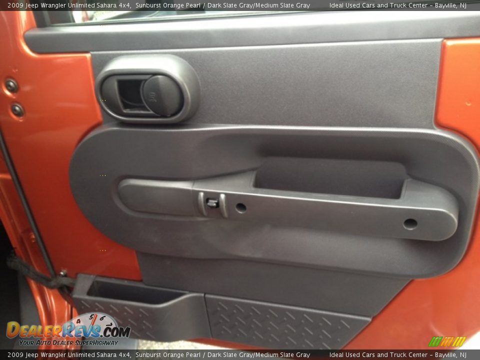 2009 Jeep Wrangler Unlimited Sahara 4x4 Sunburst Orange Pearl / Dark Slate Gray/Medium Slate Gray Photo #9