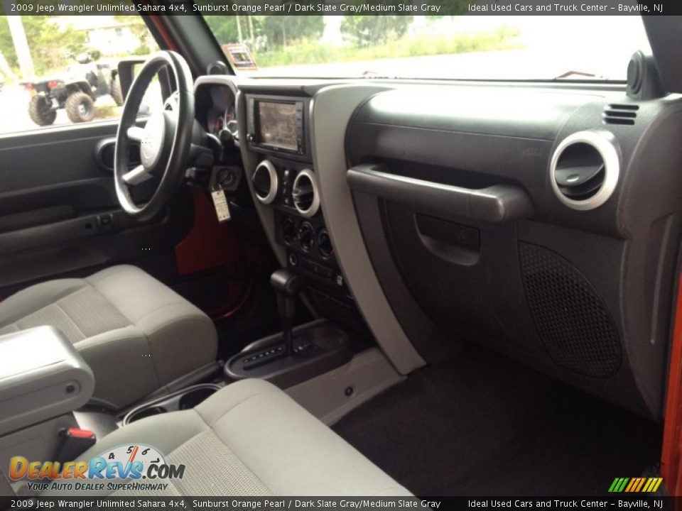 2009 Jeep Wrangler Unlimited Sahara 4x4 Sunburst Orange Pearl / Dark Slate Gray/Medium Slate Gray Photo #10