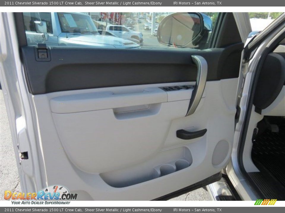 2011 Chevrolet Silverado 1500 LT Crew Cab Sheer Silver Metallic / Light Cashmere/Ebony Photo #10