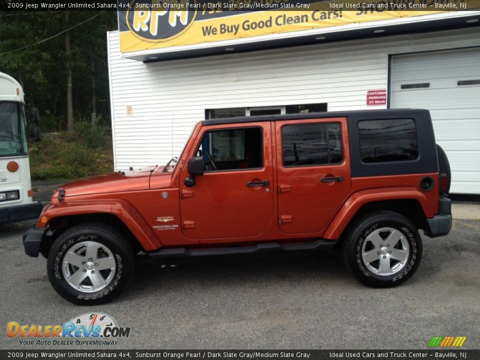 2009 Jeep Wrangler Unlimited Sahara 4x4 Sunburst Orange Pearl / Dark Slate Gray/Medium Slate Gray Photo #19