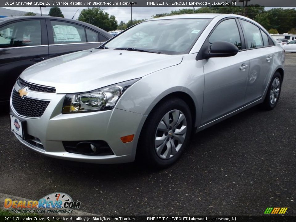 2014 Chevrolet Cruze LS Silver Ice Metallic / Jet Black/Medium Titanium Photo #1