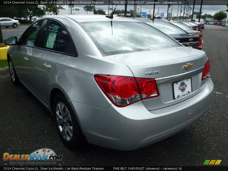 2014 Chevrolet Cruze LS Silver Ice Metallic / Jet Black/Medium Titanium Photo #2