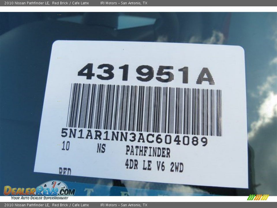 2010 Nissan Pathfinder LE Red Brick / Cafe Latte Photo #18