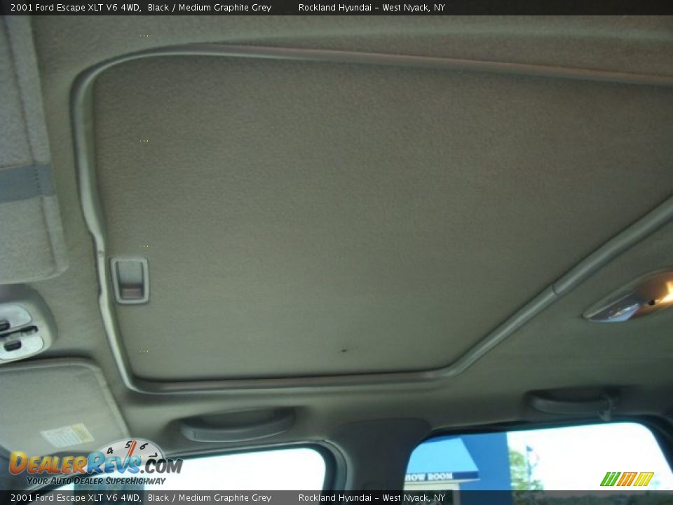 2001 Ford Escape XLT V6 4WD Black / Medium Graphite Grey Photo #11
