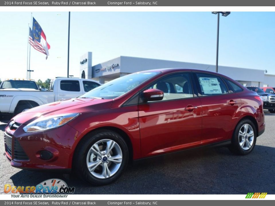 2014 Ford Focus SE Sedan Ruby Red / Charcoal Black Photo #3