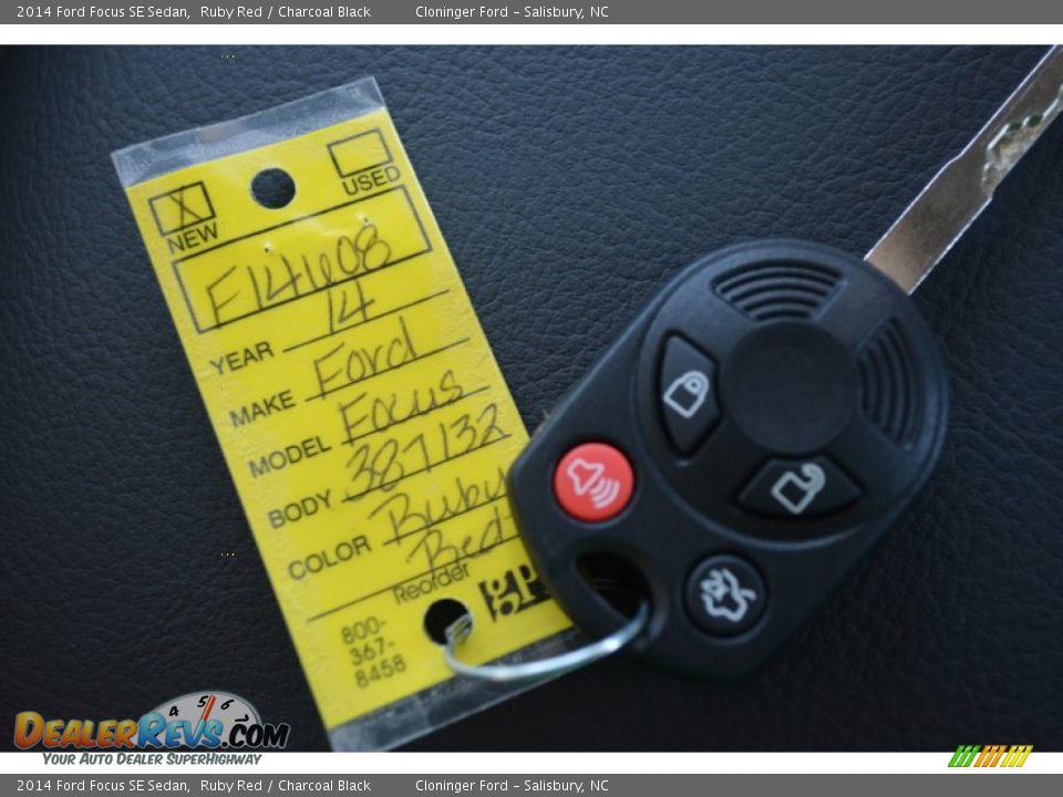 2014 Ford Focus SE Sedan Ruby Red / Charcoal Black Photo #22