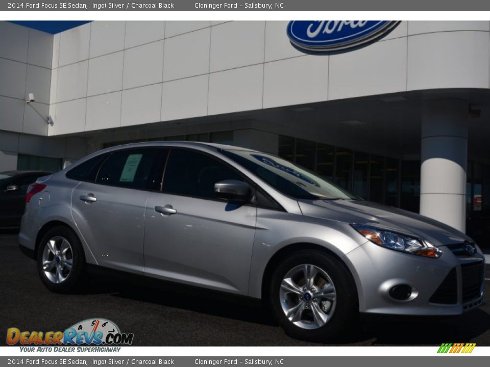 2014 Ford Focus SE Sedan Ingot Silver / Charcoal Black Photo #1