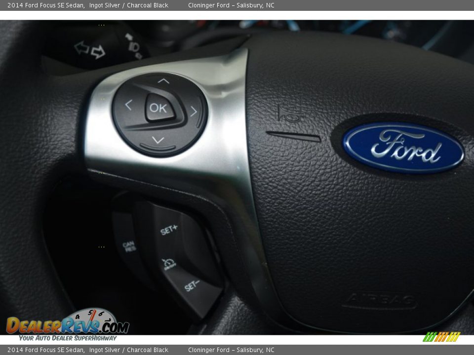 2014 Ford Focus SE Sedan Ingot Silver / Charcoal Black Photo #15