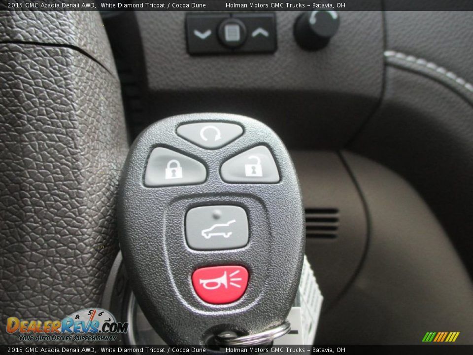 2015 GMC Acadia Denali AWD White Diamond Tricoat / Cocoa Dune Photo #17