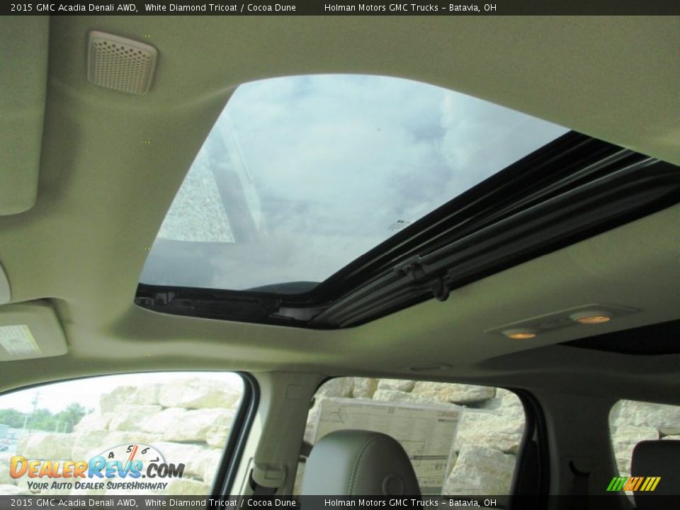 2015 GMC Acadia Denali AWD White Diamond Tricoat / Cocoa Dune Photo #25