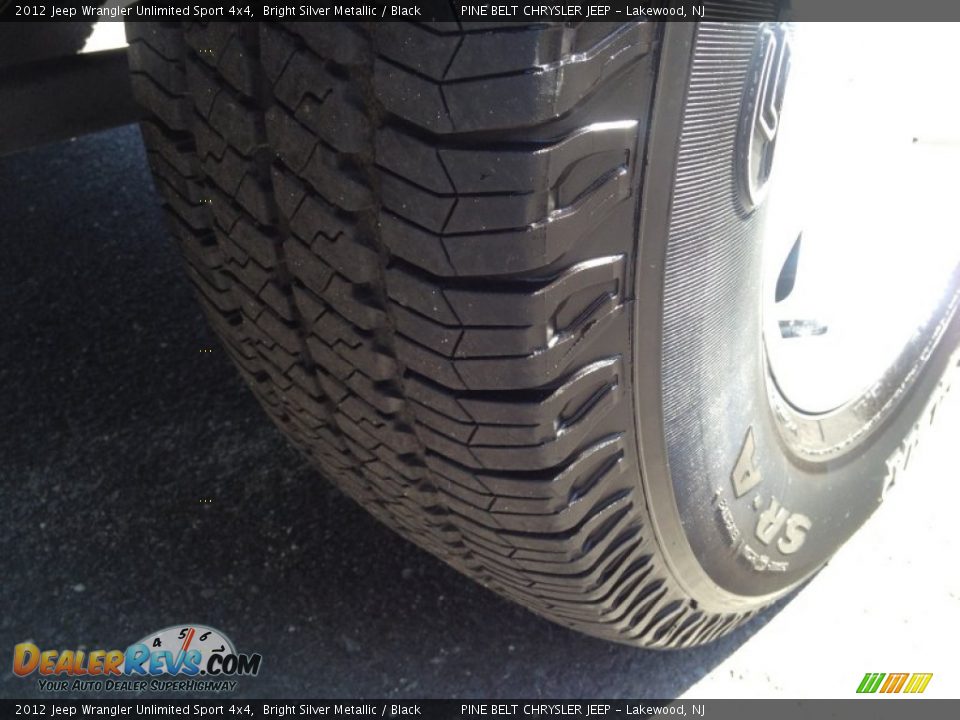 2012 Jeep Wrangler Unlimited Sport 4x4 Bright Silver Metallic / Black Photo #24