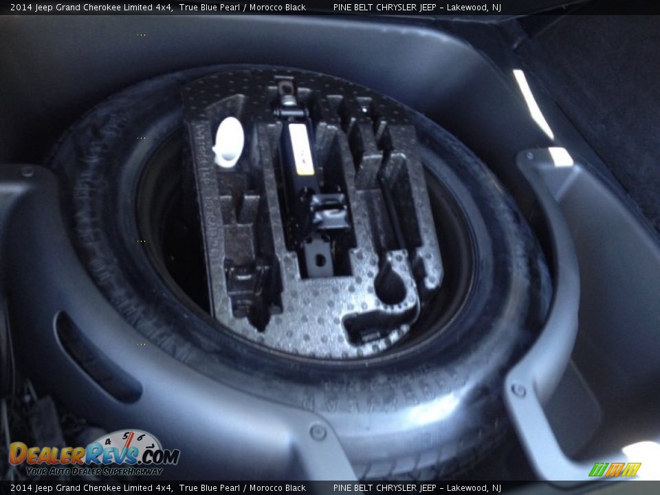 2014 Jeep Grand Cherokee Limited 4x4 True Blue Pearl / Morocco Black Photo #10