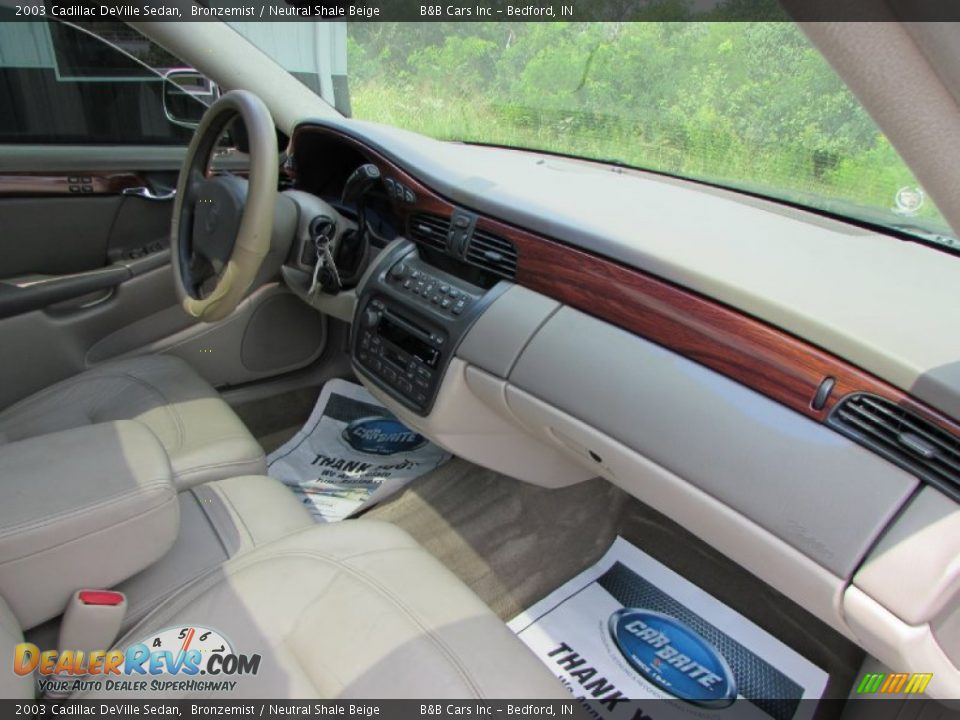 2003 Cadillac DeVille Sedan Bronzemist / Neutral Shale Beige Photo #21
