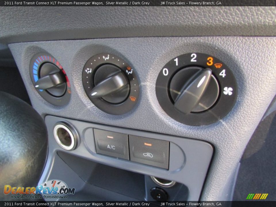 2011 Ford Transit Connect XLT Premium Passenger Wagon Silver Metallic / Dark Grey Photo #32