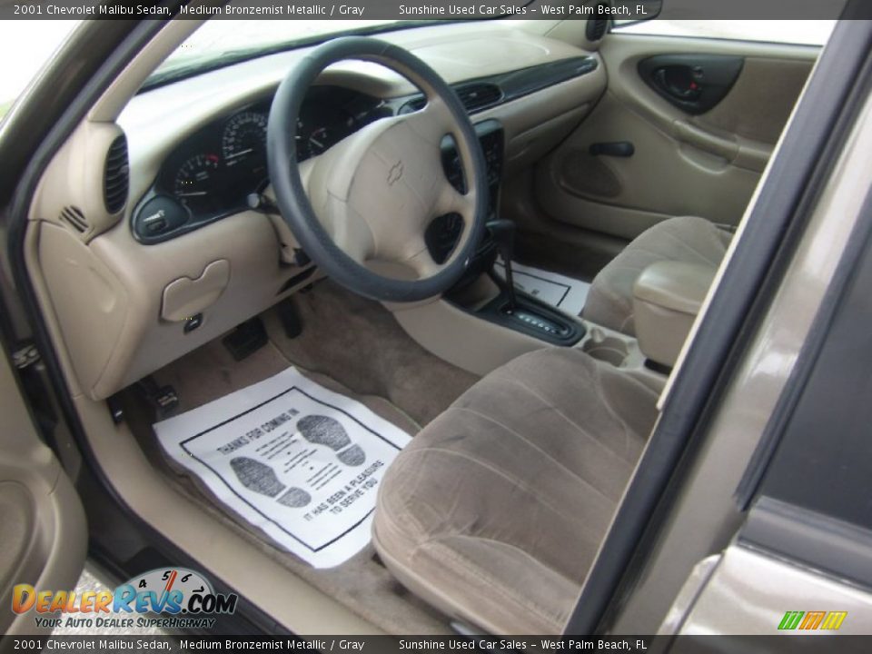 Gray Interior - 2001 Chevrolet Malibu Sedan Photo #7