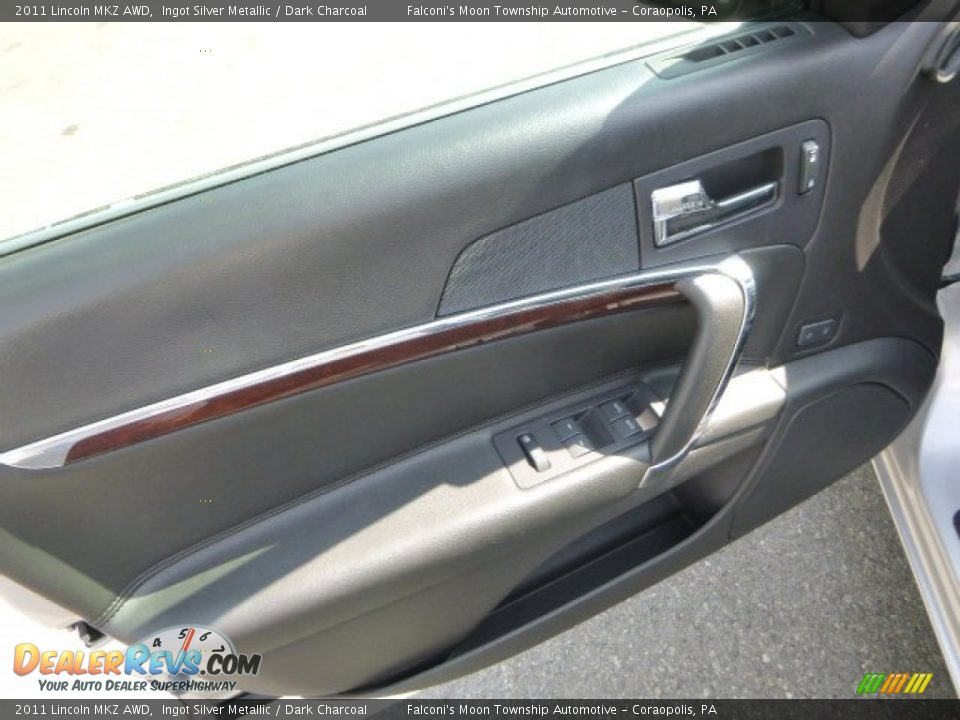 2011 Lincoln MKZ AWD Ingot Silver Metallic / Dark Charcoal Photo #17