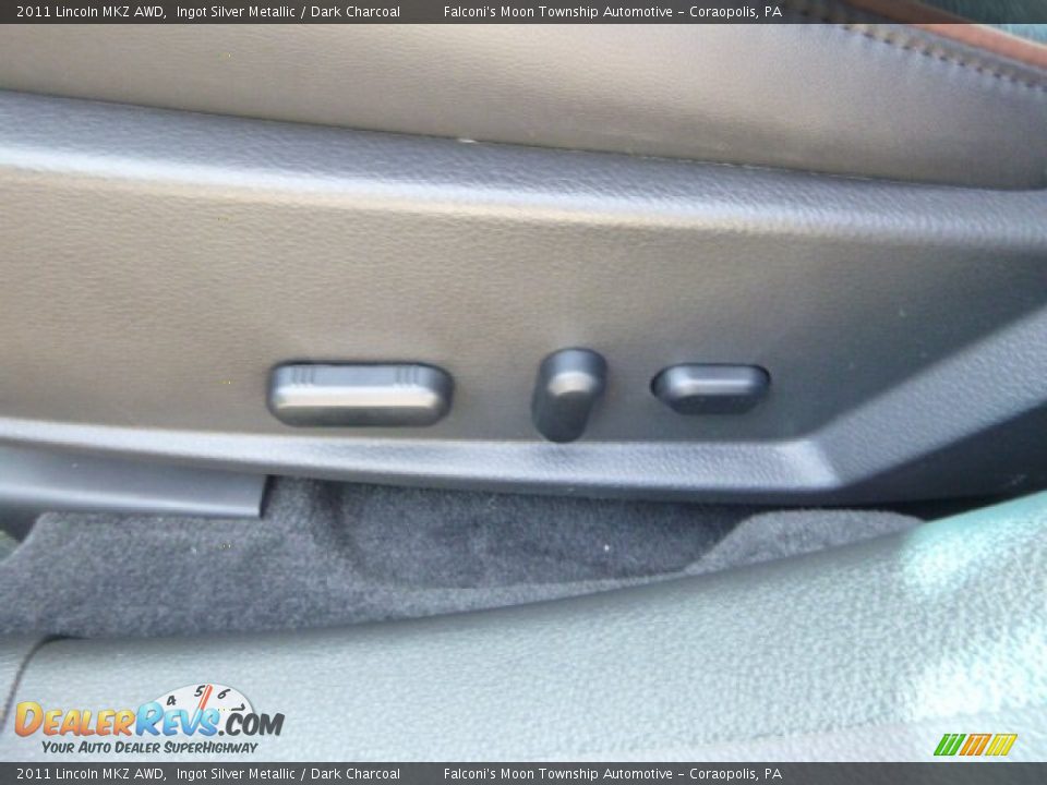 2011 Lincoln MKZ AWD Ingot Silver Metallic / Dark Charcoal Photo #18