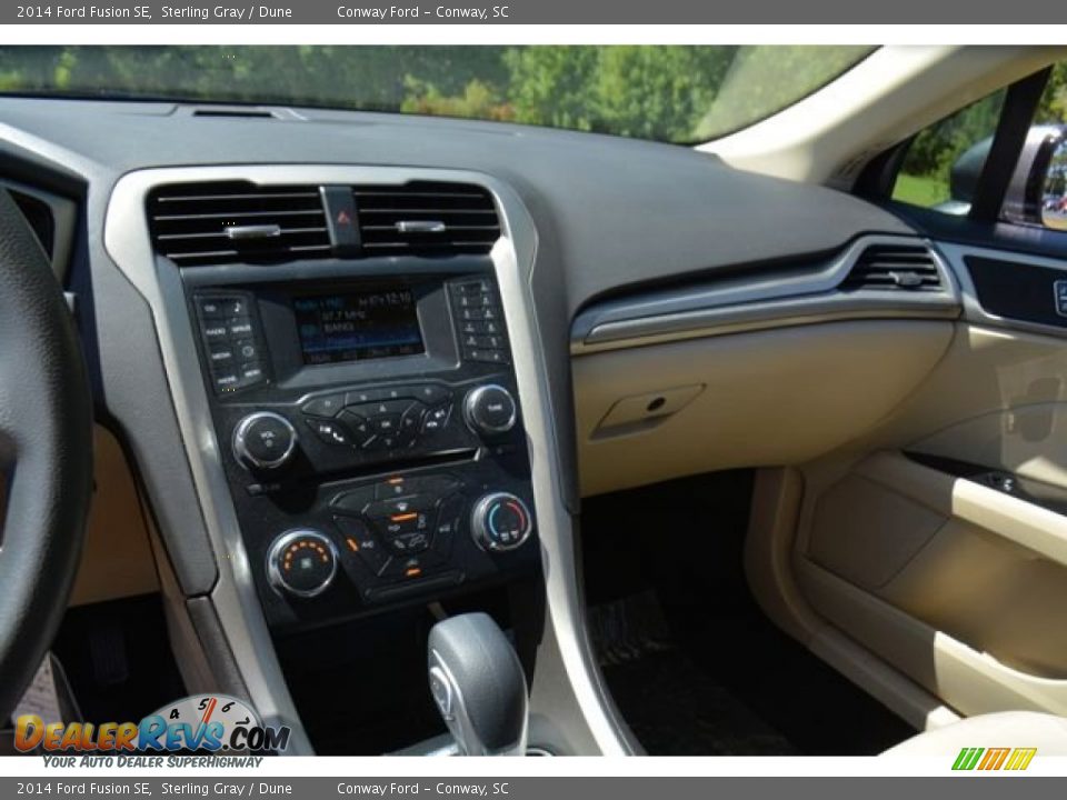 2014 Ford Fusion SE Sterling Gray / Dune Photo #29