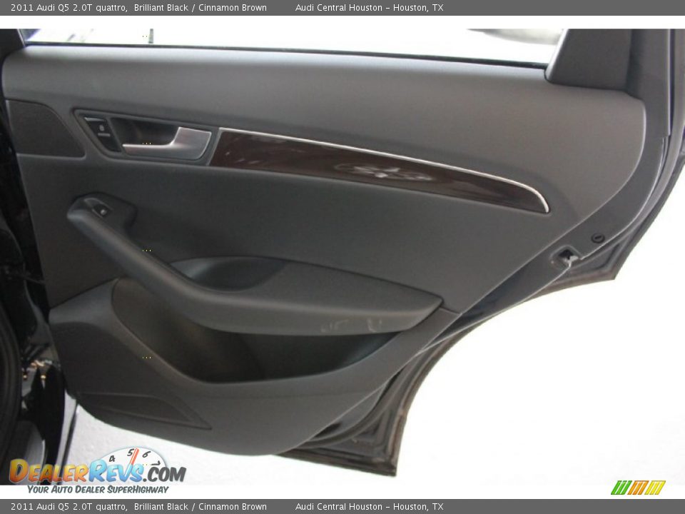 2011 Audi Q5 2.0T quattro Brilliant Black / Cinnamon Brown Photo #28