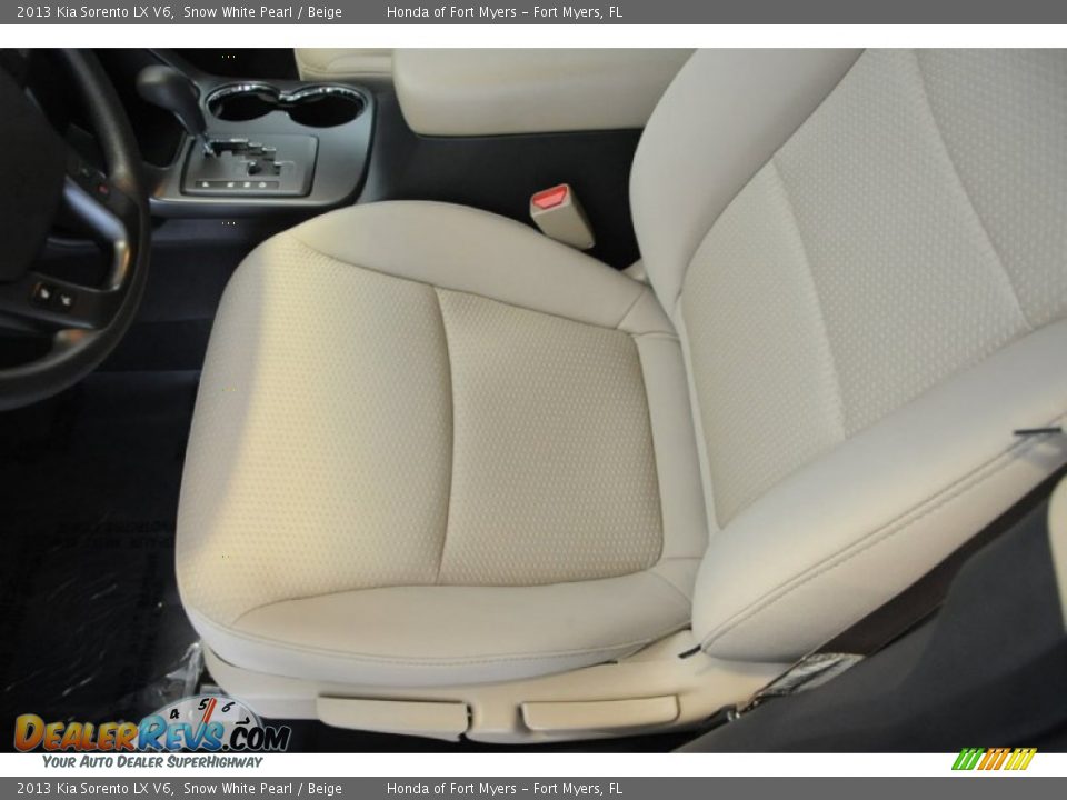 2013 Kia Sorento LX V6 Snow White Pearl / Beige Photo #13