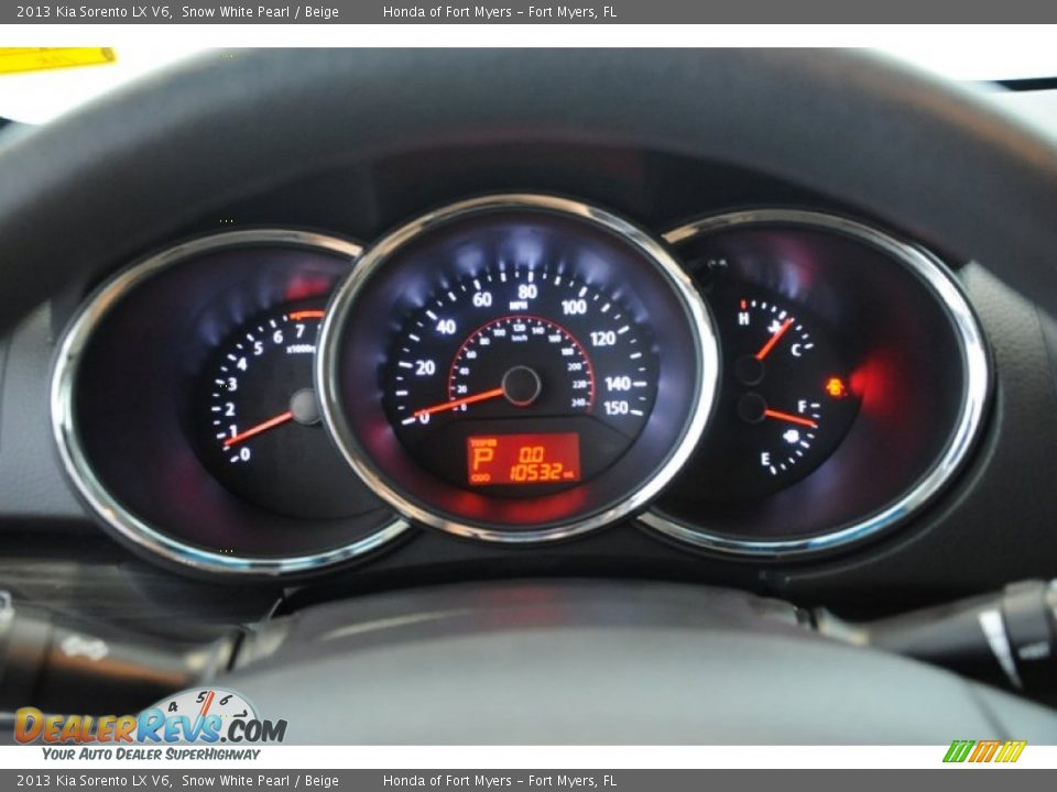 2013 Kia Sorento LX V6 Snow White Pearl / Beige Photo #18