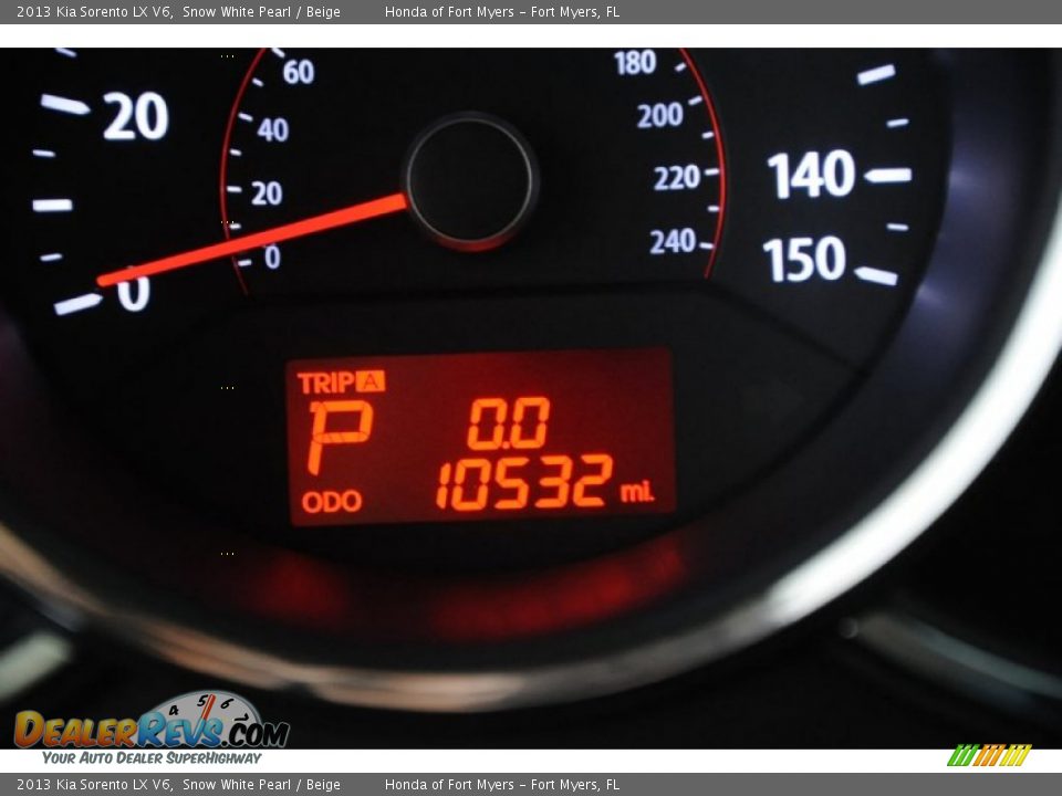 2013 Kia Sorento LX V6 Snow White Pearl / Beige Photo #19