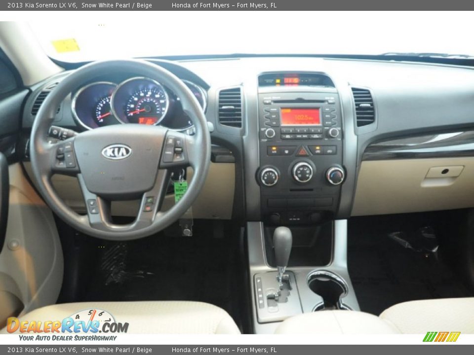 2013 Kia Sorento LX V6 Snow White Pearl / Beige Photo #24
