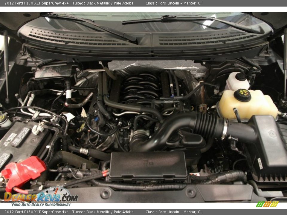 2012 Ford F150 XLT SuperCrew 4x4 Tuxedo Black Metallic / Pale Adobe Photo #15