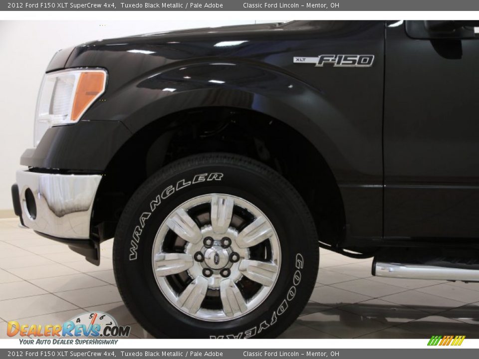 2012 Ford F150 XLT SuperCrew 4x4 Tuxedo Black Metallic / Pale Adobe Photo #16