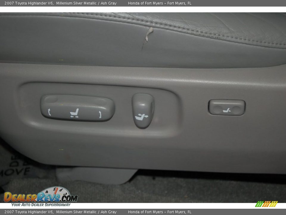 2007 Toyota Highlander V6 Millenium Silver Metallic / Ash Gray Photo #14