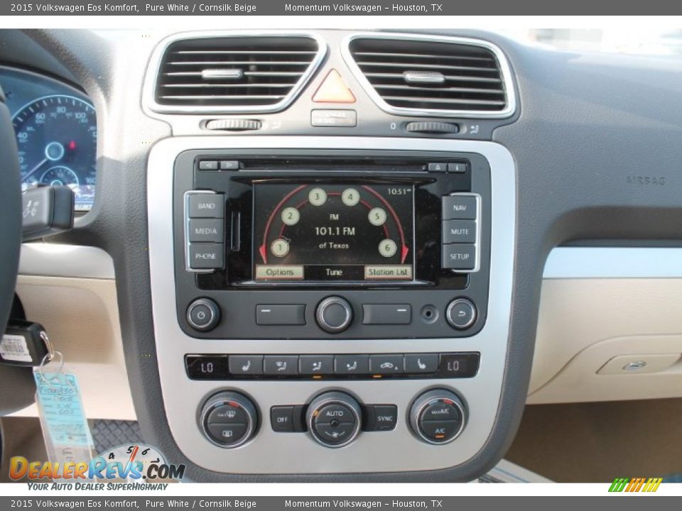 Controls of 2015 Volkswagen Eos Komfort Photo #15