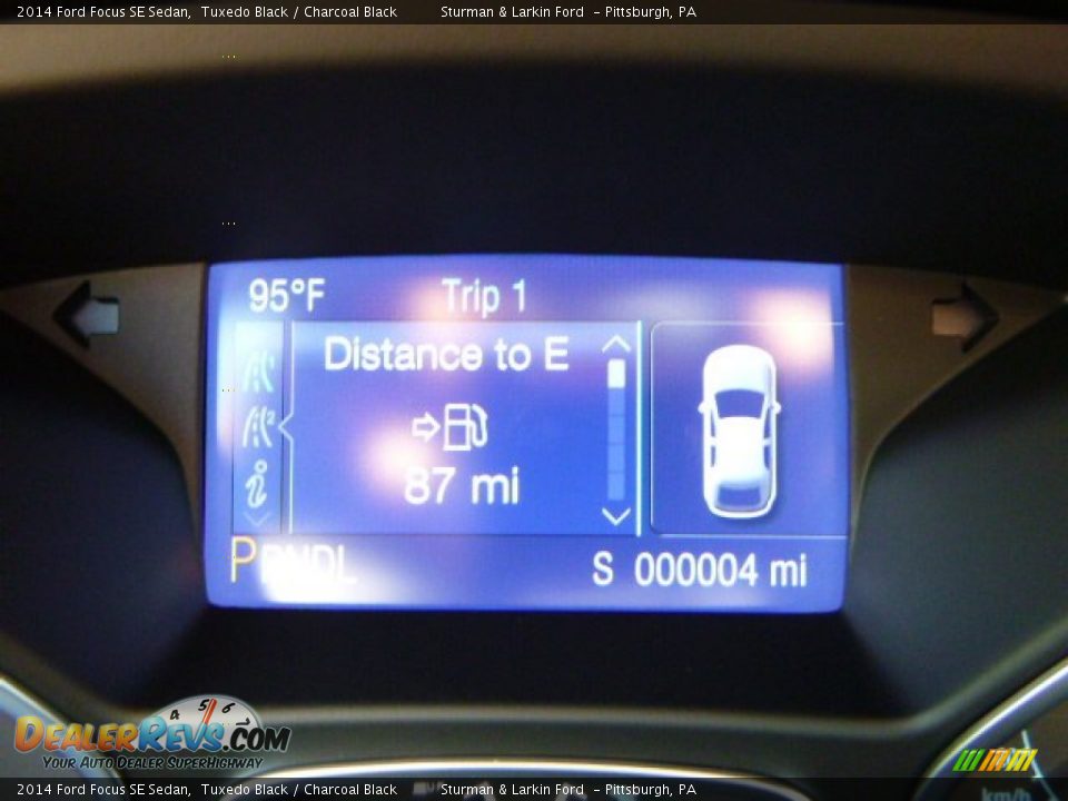 2014 Ford Focus SE Sedan Tuxedo Black / Charcoal Black Photo #14