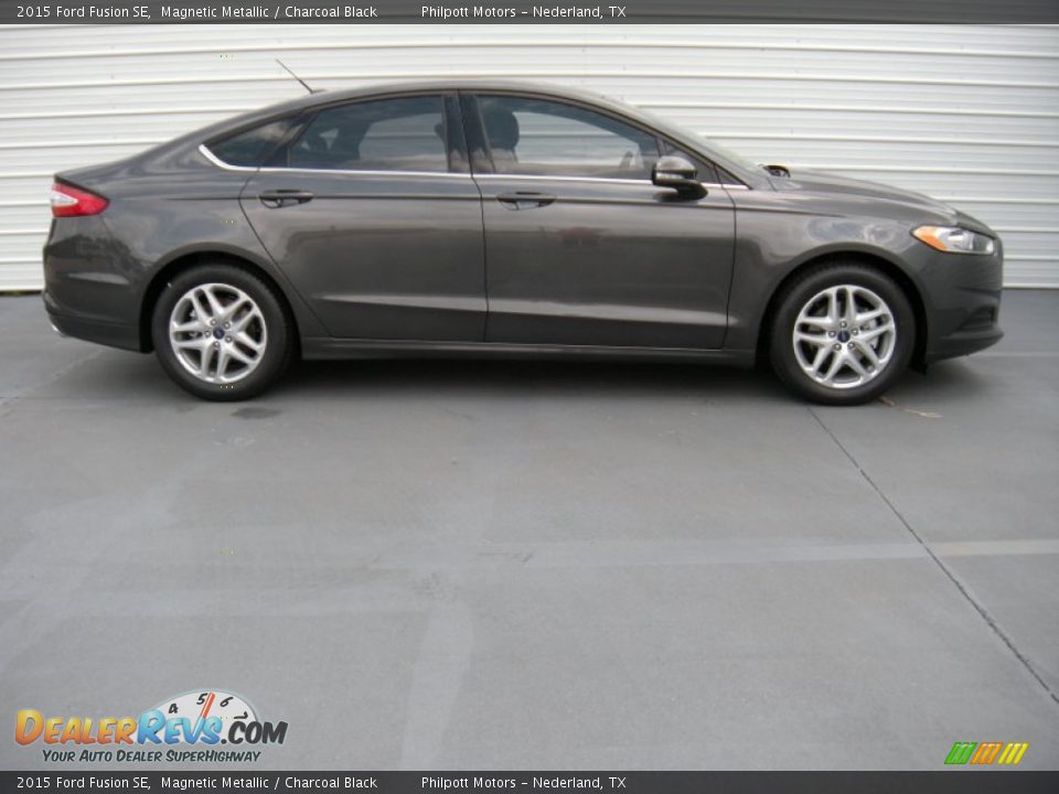 Magnetic Metallic 2015 Ford Fusion SE Photo #3