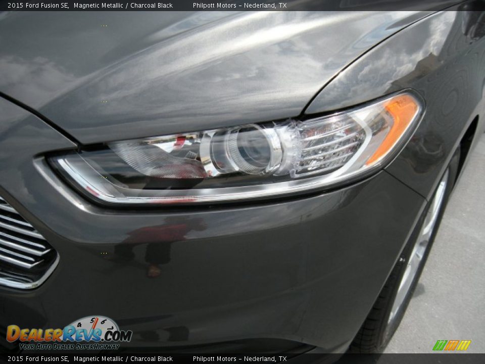 2015 Ford Fusion SE Magnetic Metallic / Charcoal Black Photo #9