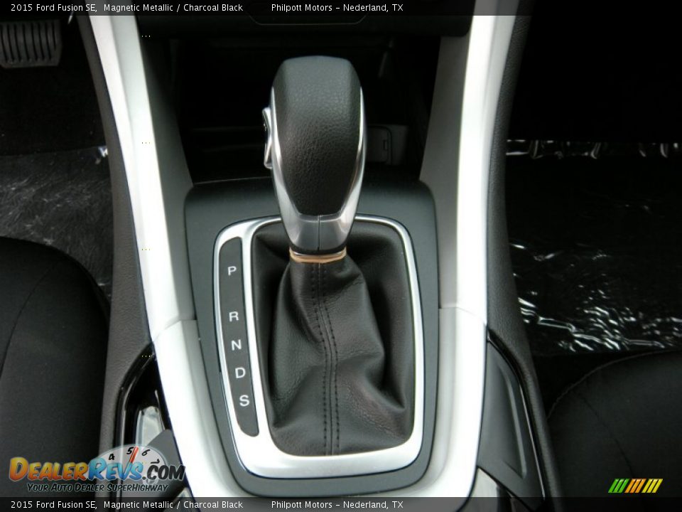 2015 Ford Fusion SE Shifter Photo #29