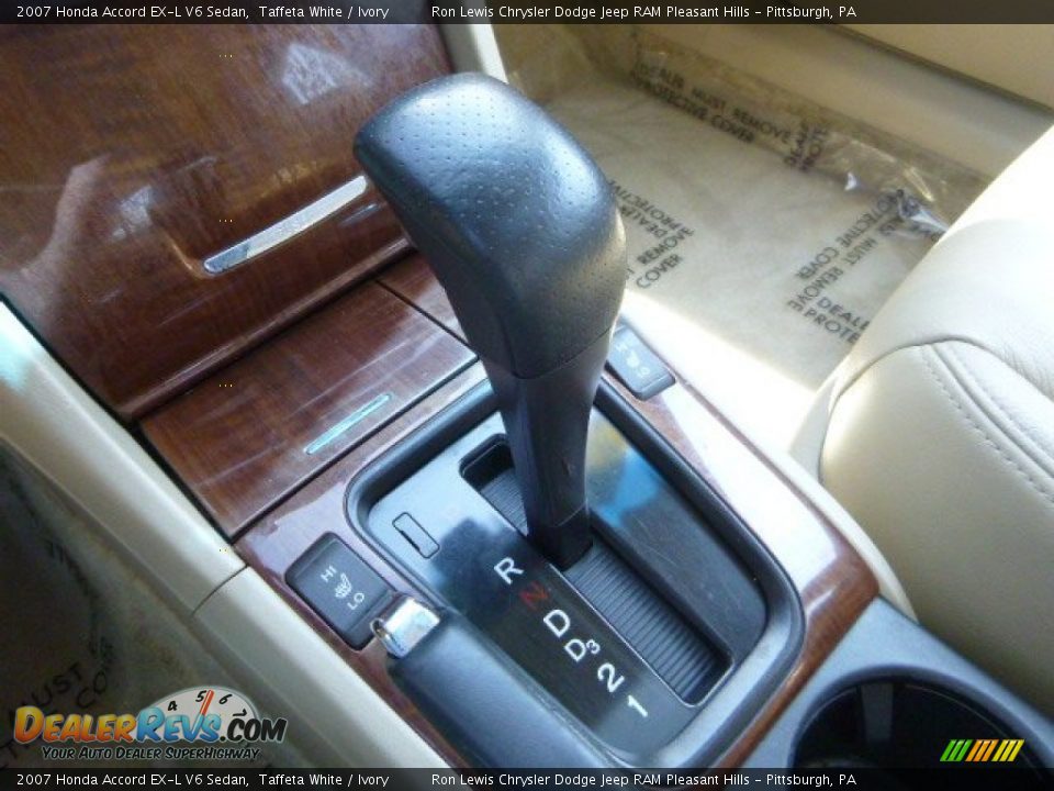 2007 Honda Accord EX-L V6 Sedan Taffeta White / Ivory Photo #15
