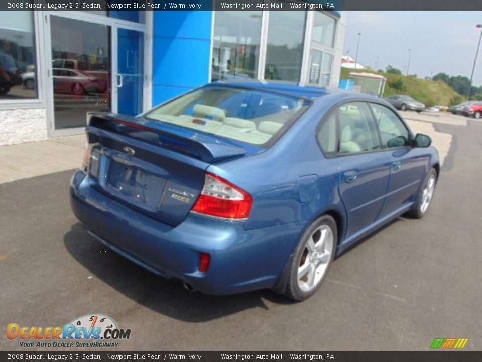 2008 Subaru Legacy 2.5i Sedan Newport Blue Pearl / Warm Ivory Photo #9