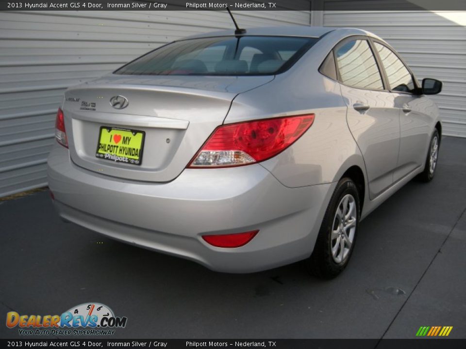 2013 Hyundai Accent GLS 4 Door Ironman Silver / Gray Photo #4