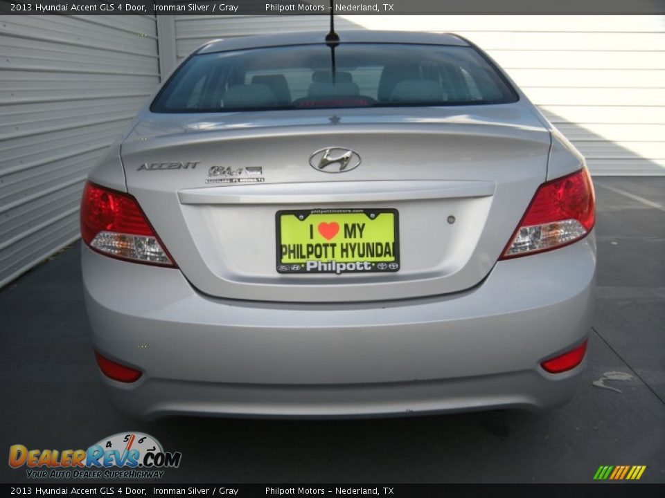 2013 Hyundai Accent GLS 4 Door Ironman Silver / Gray Photo #5