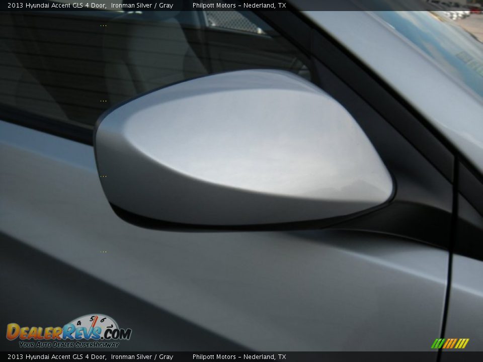 2013 Hyundai Accent GLS 4 Door Ironman Silver / Gray Photo #16